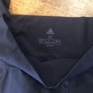 Adidas medium workout legging
